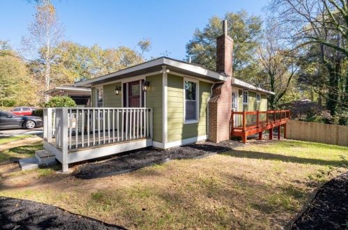 763 Center Hill Ave, Atlanta GA  30318-6236 exterior