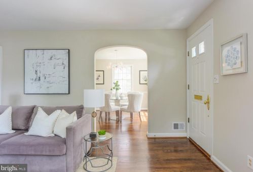 221 Baden St, Silver Spring MD 20901-4839 exterior