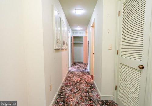 36 Nelson Ridge Rd, Princeton NJ  08540-7436 exterior