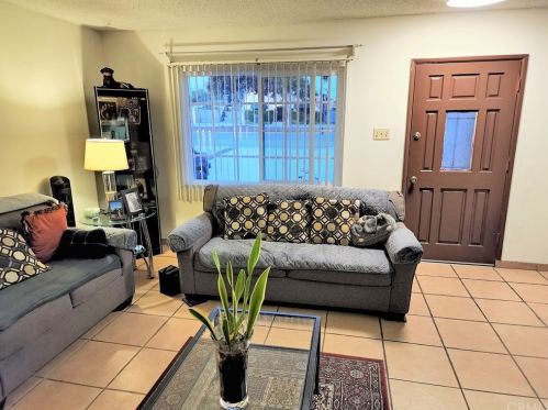 733 Citrus Ave, Covina, CA 91723-1115