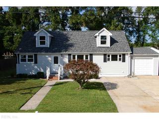 2812 Flag Rd, Chesapeake, VA 23323-2102
