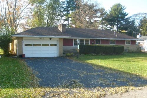 235 Green Valley Dr, Enon, OH 45323-1123