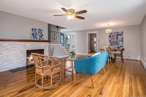 15 Old Black Point Rd, Niantic CT  06357-2813 exterior