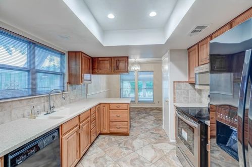 12118 Black Angus Dr, Austin TX  78727-6710 exterior