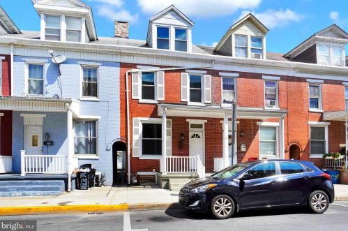 1043 Poplar St, York, PA 17403-1824