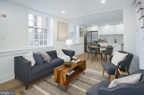 758 Front St, Philadelphia PA 19147-3523 exterior