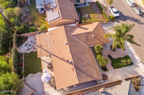 3022 Hilldale Ave, Simi Valley, CA 93063-2636