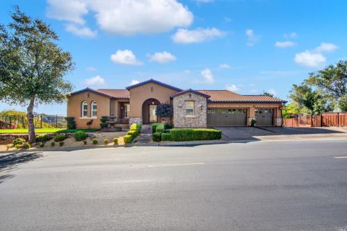 853 Bridle Ridge Dr, Fairfield, CA 94534-6748
