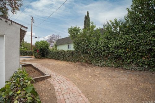12217 Louis Ave, Whittier CA  90605-4139 exterior
