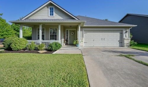 102 Greenside Ln, Georgetown, TX 78633-4396
