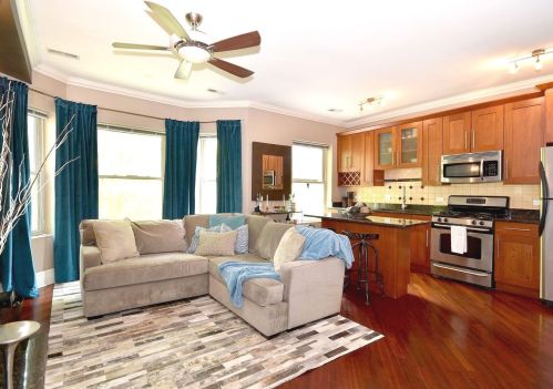 4706 Winthrop Ave, Chicago, IL 60640-5034