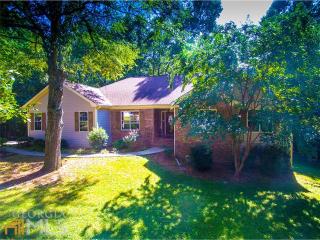 2409 Radbury Ln, Lithonia, GA 30078-6125