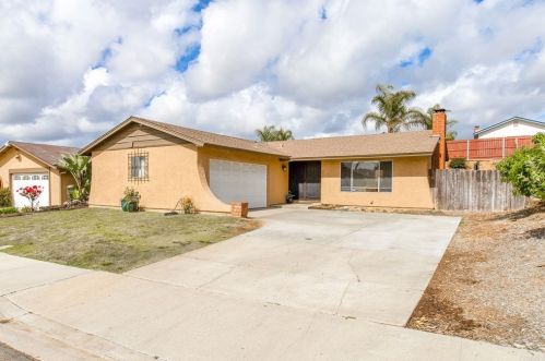 551 Woods Dr, San Marcos, CA 92069-3249