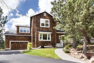 3075 Melville Dr, Bend OR  97701-8683 exterior