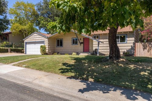 8631 Posadera Ave, Citrus Heights, CA 95662-3329