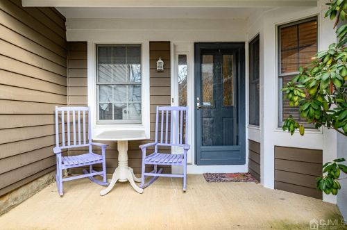 11 Briarwood Ct, Princeton, NJ 08540-9401