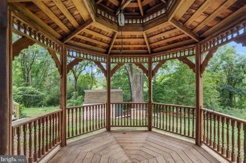 1112 Taylor Rd, Street MD 21154-1408 exterior