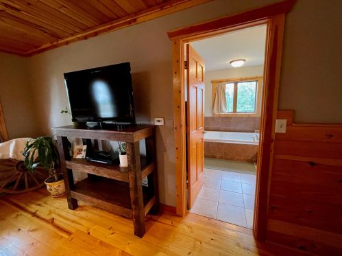 409 Swanson Rd, Sycamore IL  60178-1126 exterior