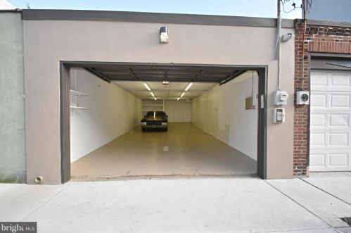 2663 Livingston St, Philadelphia, PA 19125-3843