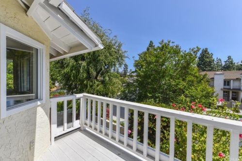 15 Sunrise, Irvine CA  92603-3719 exterior