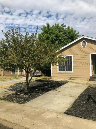 2069 Tuxedo Ave, Stockton, CA 95204-4849