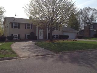 1509 Pheasant Run Rd, Alden, IL 60033-1850