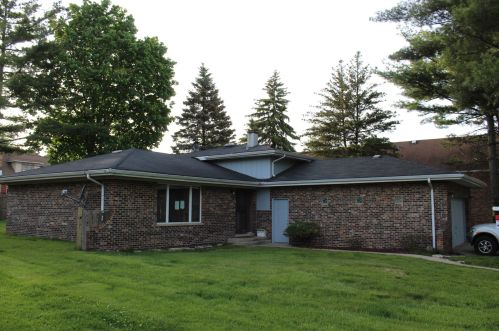 4142 Fishermans Ter, Lyons, IL 60534-1427