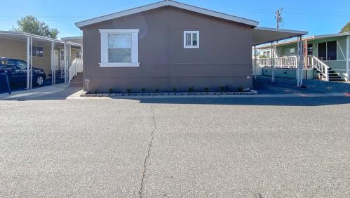 93 Schooner Ln, Modesto, CA 95356-1710