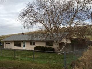 70977 Douglas Dr, Cayuse OR  97801-9409 exterior