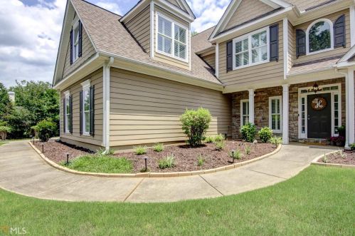 35 Redwine Overlook, Newnan, GA 30263-7413