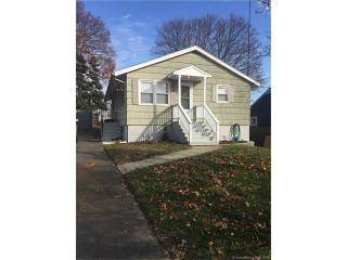 4 Warfield St, Milford, CT 06461-2929