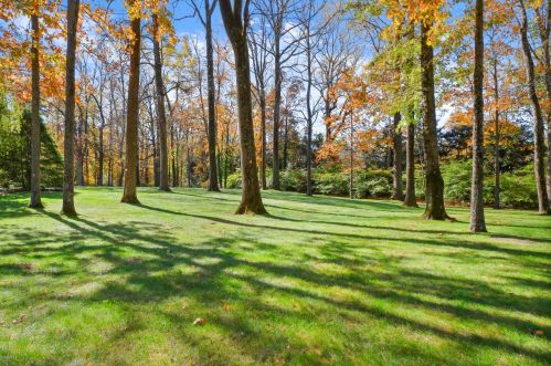 14 Gray Oaks Ln, Greenwich, CT 06830-3420