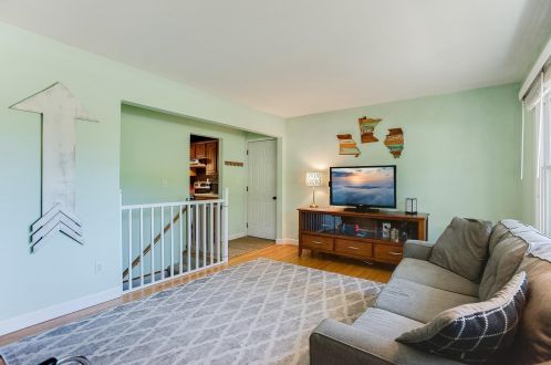 207 County Rd F, Saint Paul MN  55110-3845 exterior