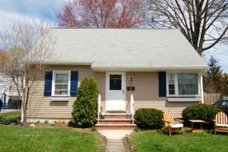 19 Pershing Ave, Cranford, NJ 07016-3344