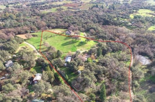 4680 Upson Downs Rd, Newcastle, CA 95658-9626