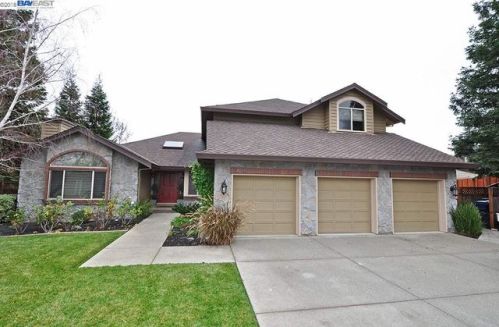 2077 Vintage Ln, Livermore, CA 94550-8203