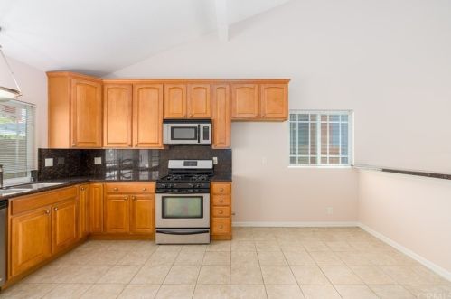 6219 Woodsboro Ave, Anaheim CA  92807-2346 exterior