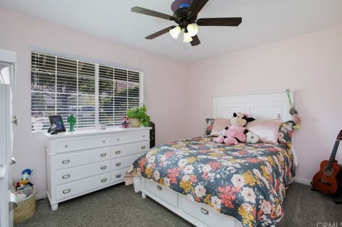 5543 Wentworth Dr, Riverside CA  92505-3151 exterior