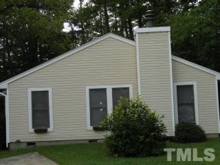 13 Baytree Ct, Durham, NC 27705-2111