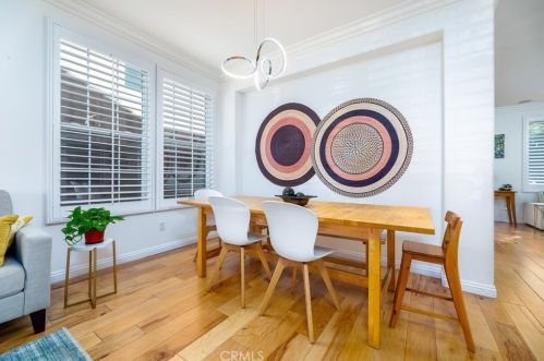 58 Montrose, Irvine CA  92620-1995 exterior