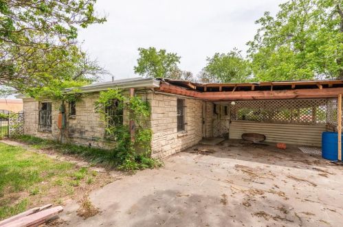 3320 Tex Blvd, Fort Worth TX  76116-4228 exterior