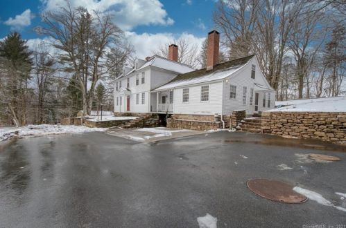 105 Middlefield Rd, Durham, CT 06422-1221