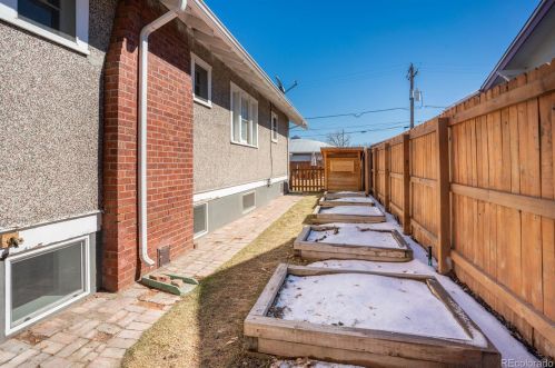 3926 Acoma St, Englewood CO 80110-4621 exterior