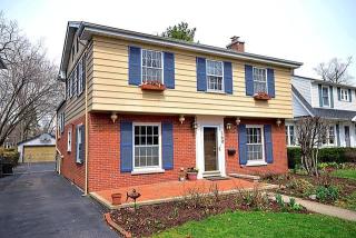 160 Gage Rd, North Riverside, IL 60546-2360