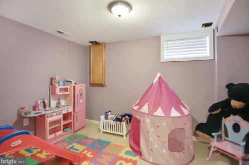 2603 Newton St, Silver Spring MD 20902-5512 exterior