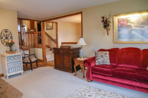 1944 Greenbrier St, Saint Paul MN  55117-2214 exterior