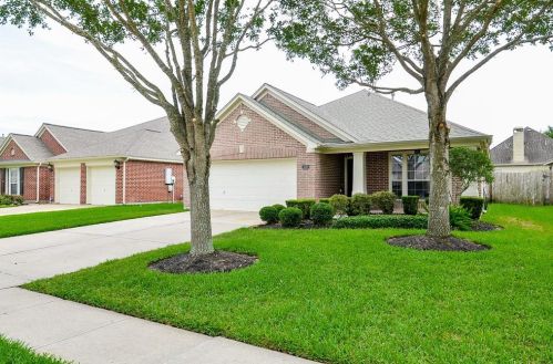 5618 Walnut Glen Ln, Richmond TX  77471-2683 exterior