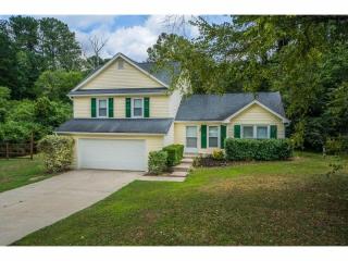 3888 Hadley Farm Dr, Marietta, GA 30066-2645