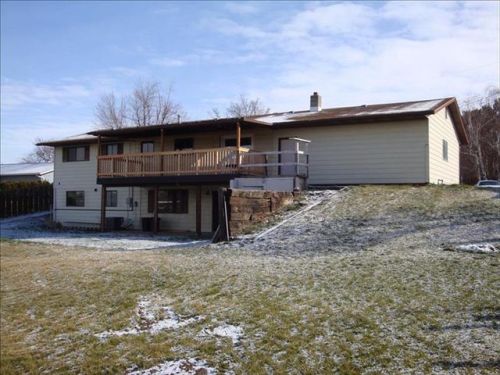 3168 Hallgren Dr, Clarkston, WA 99403-1724