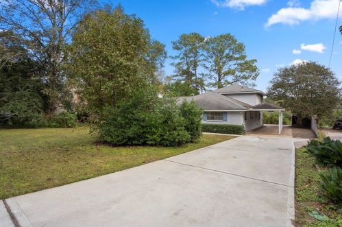 621 Brook Hollow Dr, Conroe TX  77385-9108 exterior